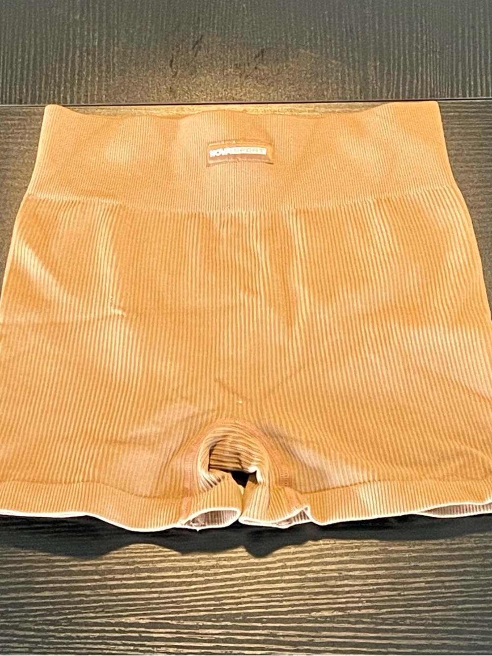 High-Waist Ribbed Shorts - Brown